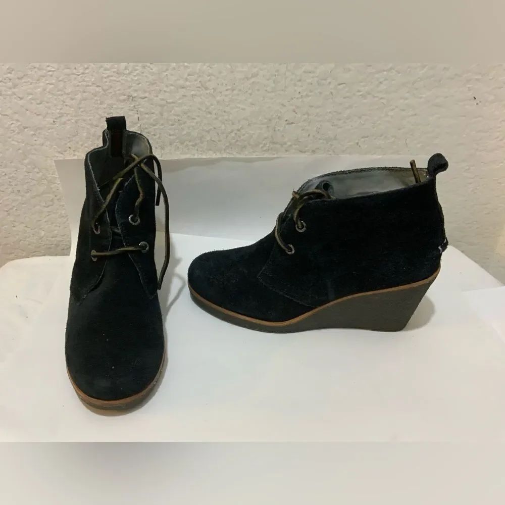Sperry Top Sider Harlow Bootie Women's 7 Black Suede Wedge Ankle Boots 9103037